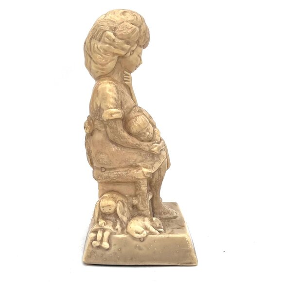 Vintage 1971 R & W Berries Co. Mom You Make Everything Nicer Mom Child Figurine - Picture 5 of 8